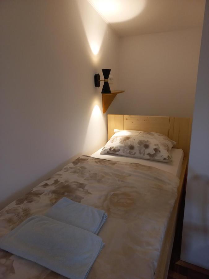 Sobe Levc Bed & Breakfast มอเซียร์เย ภายนอก รูปภาพ