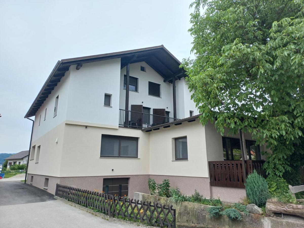 Sobe Levc Bed & Breakfast มอเซียร์เย ภายนอก รูปภาพ